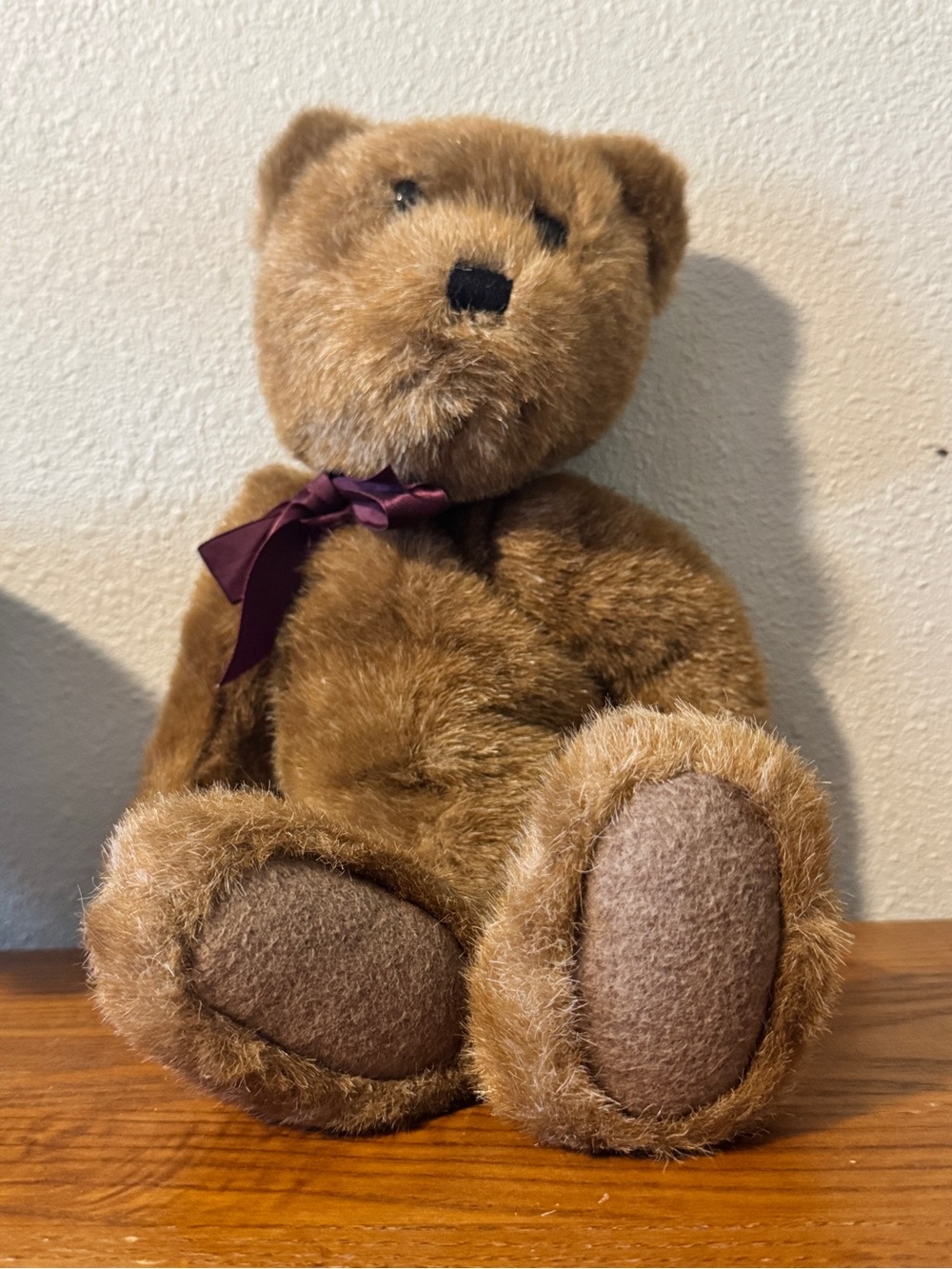 The Boyds Collection Ltd. Bean Series Brown Plush Bear w/ Bow 1888-35